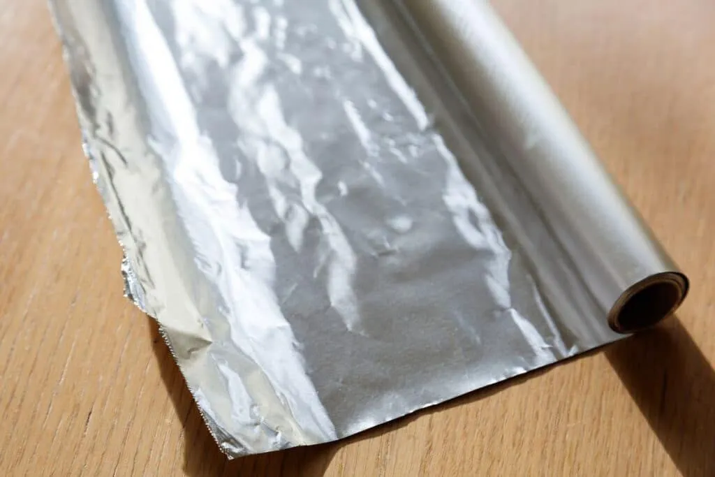 Aluminiumfolie gegen Tauben: günstig und überraschend wirksam
